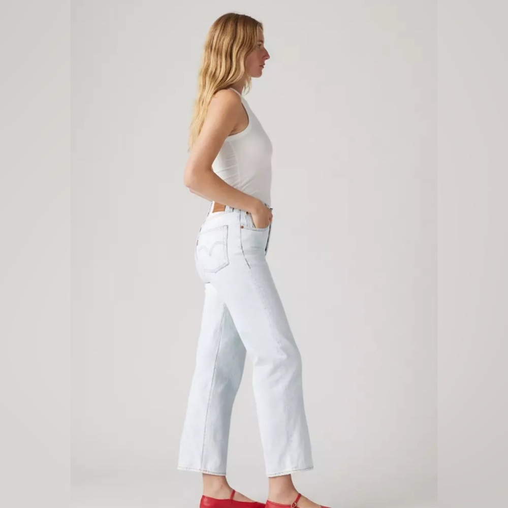 Levi's RIBCAGE STRAIGHT ANKLE WOMEN'S JEANS - Picture 2 of 6